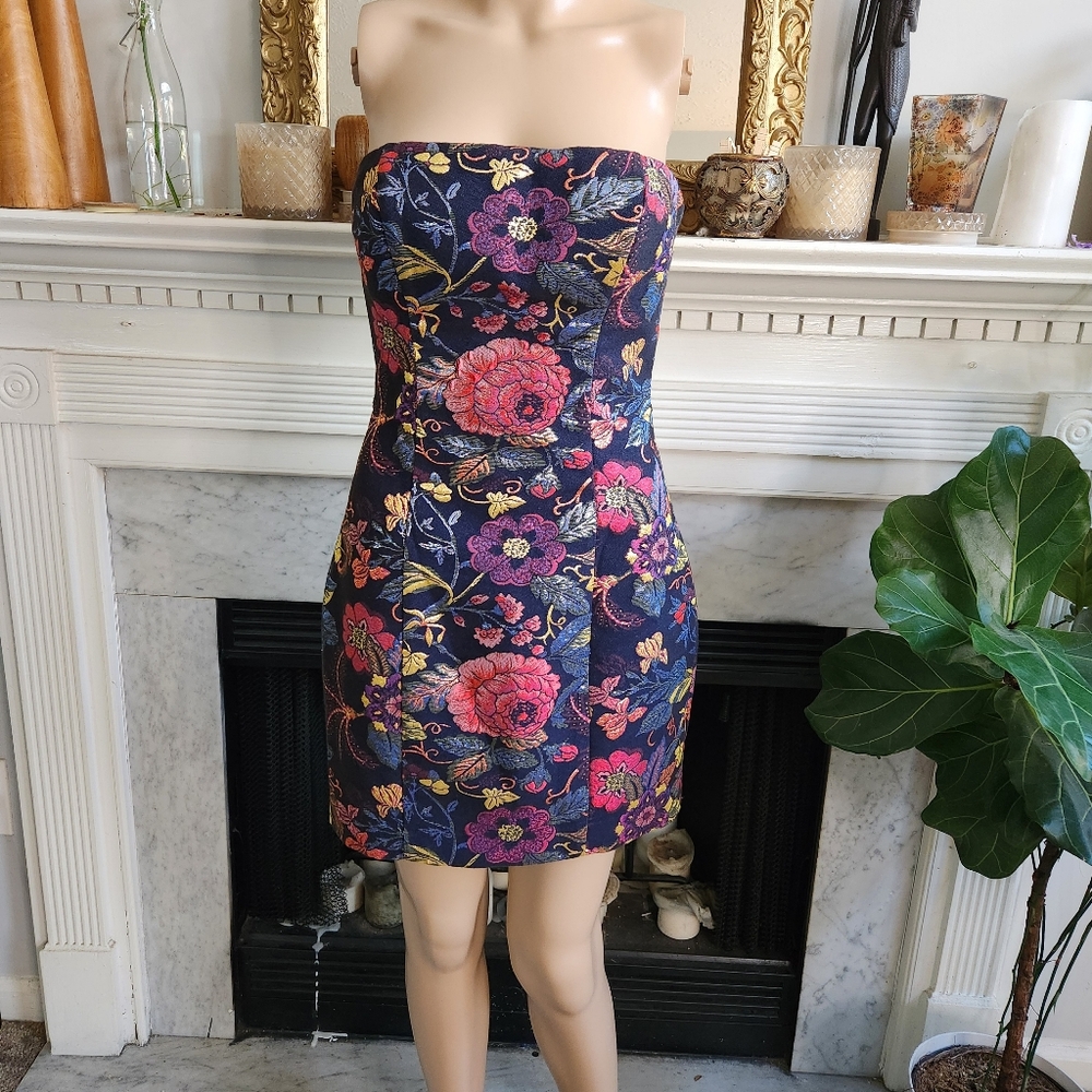 Bebe Black Mini Brocade Dress Sz 4 Floral Strapless Party Metallic Dark Romantic - Picture 2 of 11